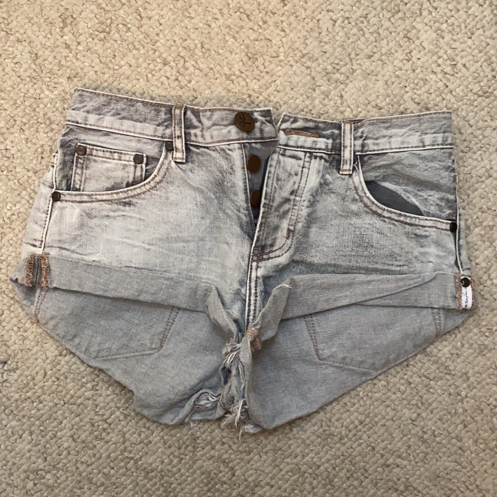One Teaspoon Jean Shorts gray acid wash size 25 - Picture 3 of 7